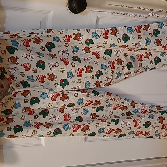 Gingerbread and Snowflake Pajama Set - Picture 2 of 6